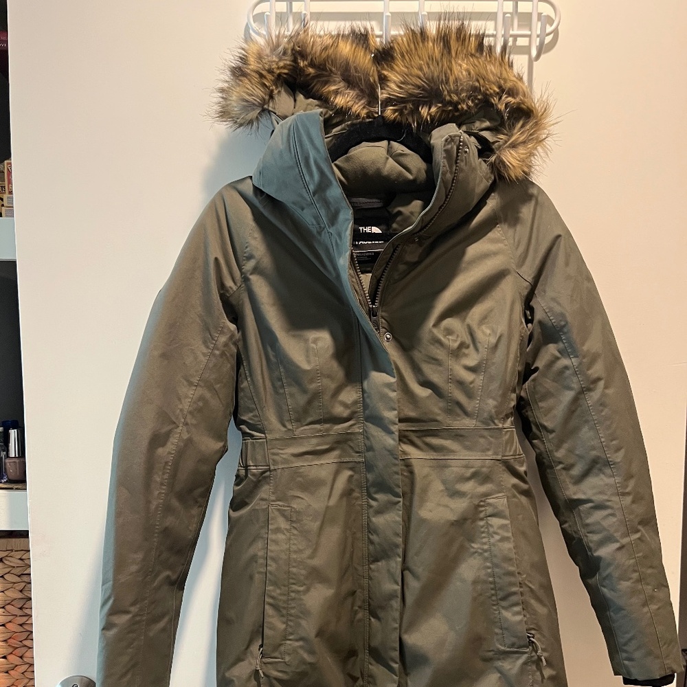 The North Face Women's Parka Jacket XS Black Like New Worn Once
